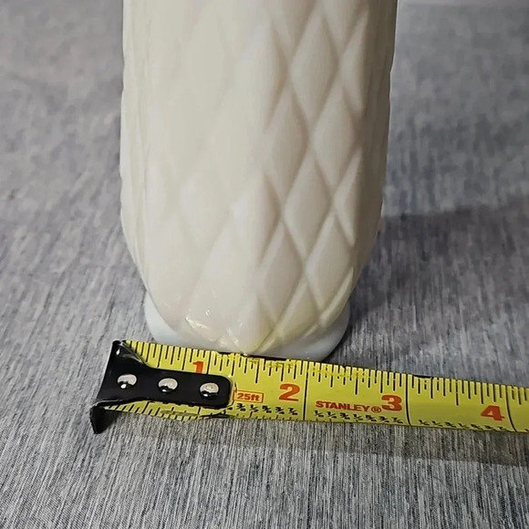 MILK GLASS VASE - Picture 8 of 8